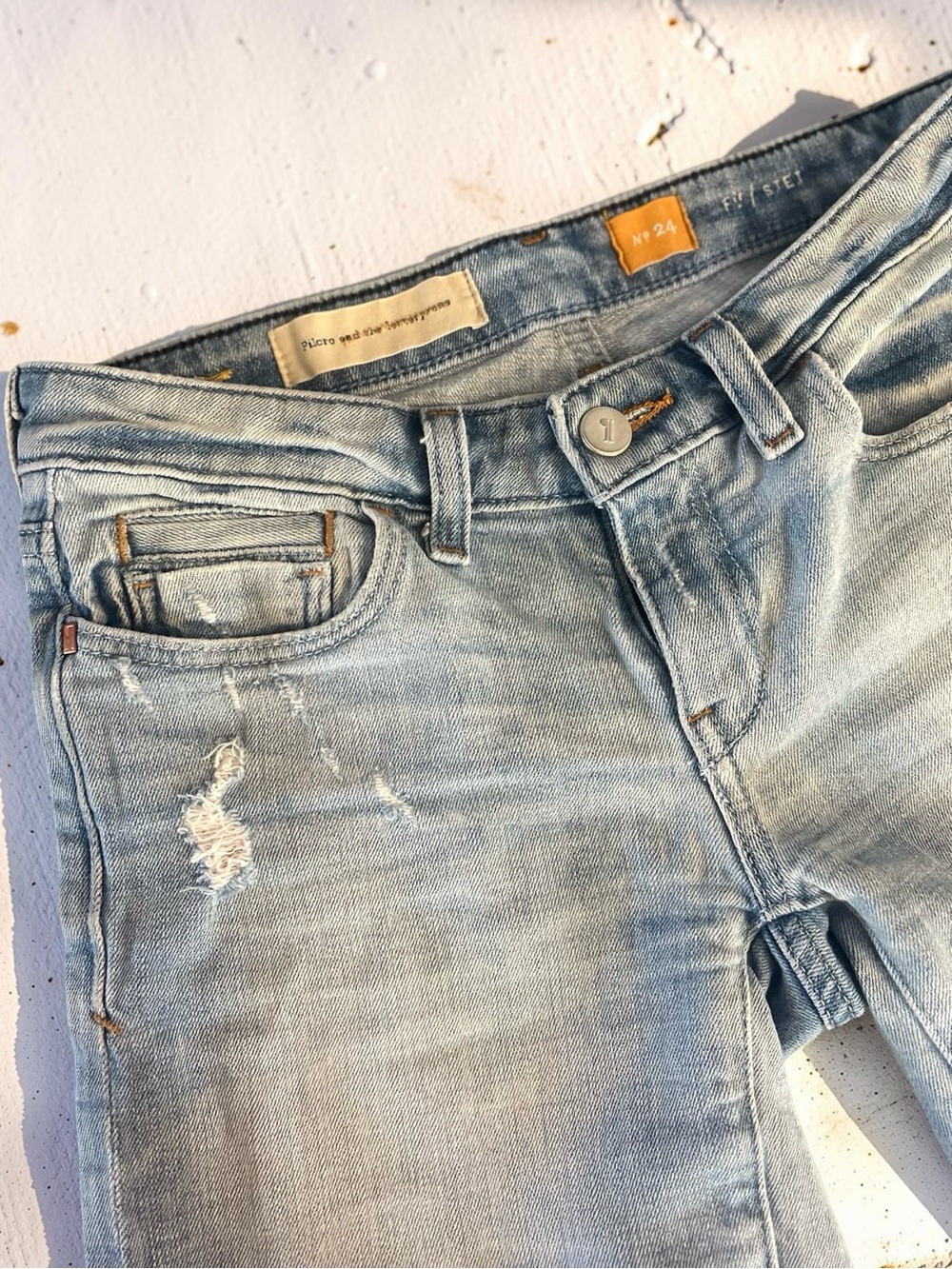 Anthropologie Pilcro and the Letterpress Distressed Denim Shorts Size 24 - Picture 5 of 13